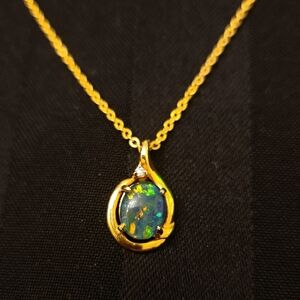 925 Gold Plated Opal Pendant With Diamond Chip Pendant